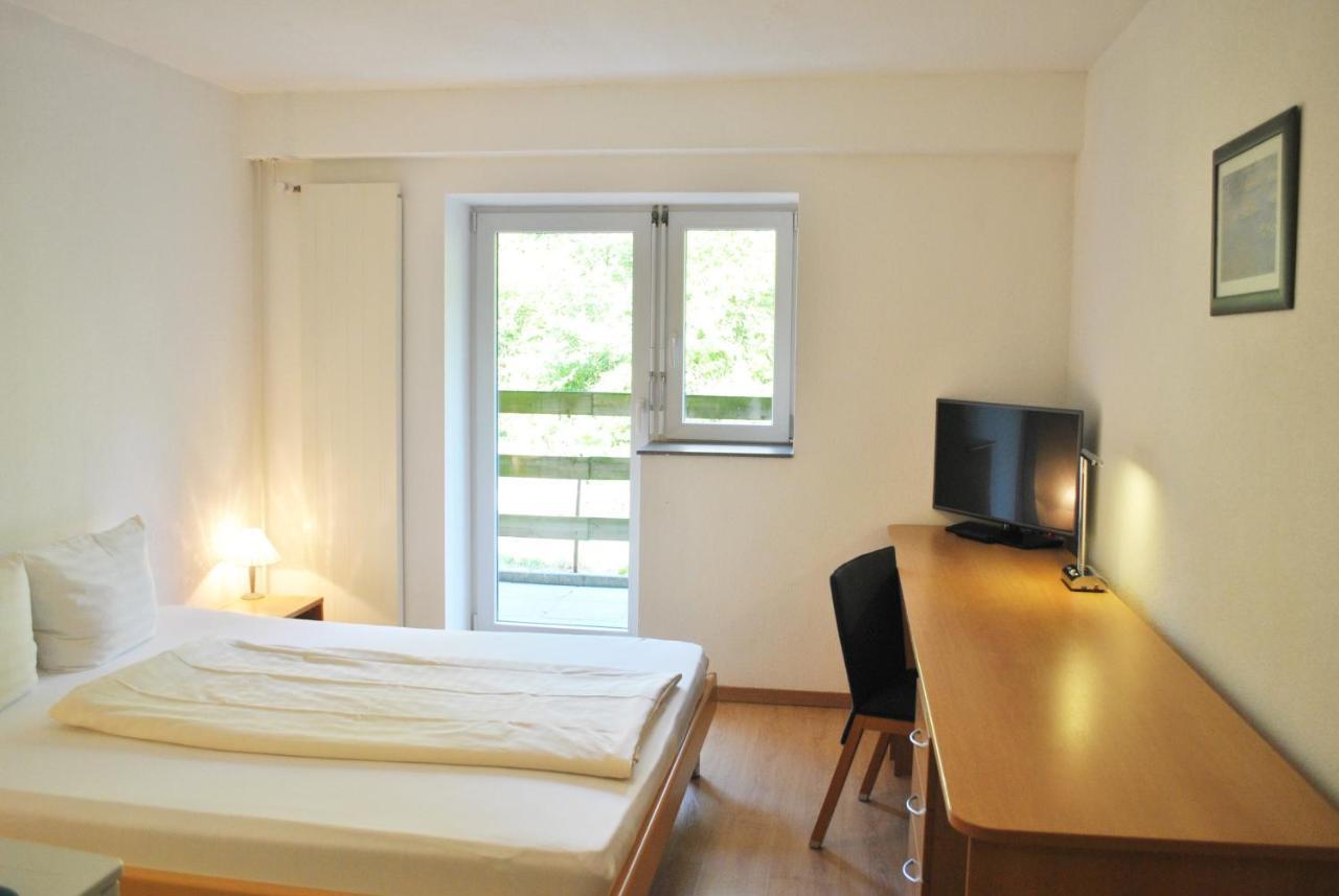 Business Hotel Riverside Duggingen Extérieur photo