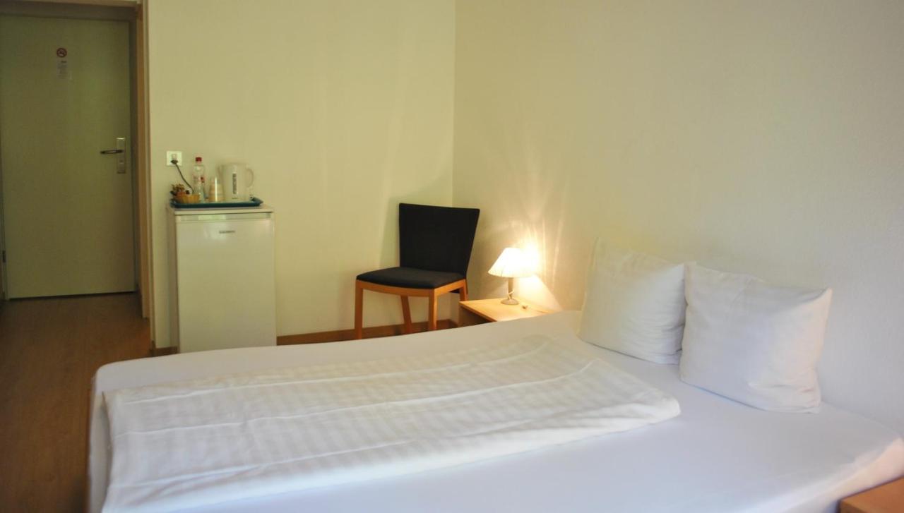 Business Hotel Riverside Duggingen Extérieur photo